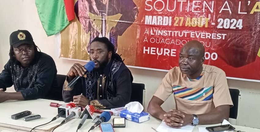  Elie Kamano Dévoile son Album « Soutien à l’AES » lors d’une Conférence de Presse à Ouagadougou